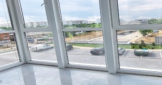 Панорамное остекление балкона Пыть-Ях цена от 11 тыс. руб. м/п.